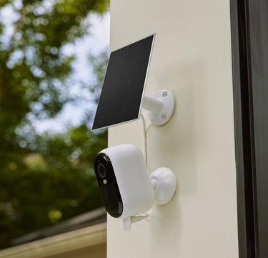 Arlo Universal Solar Panel Charger, White